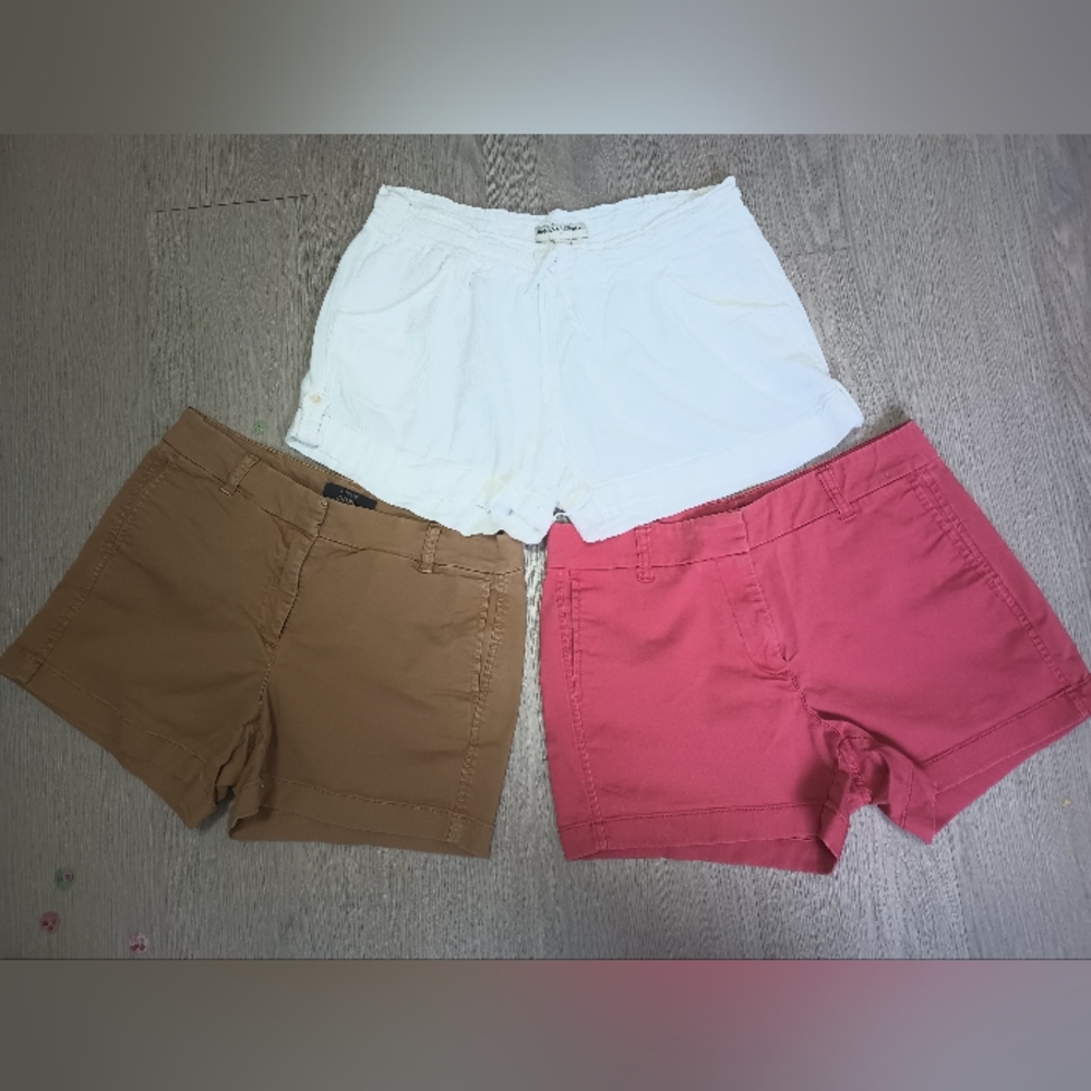 J. Crew And Banana Republic! Women's Casual Shorts Bundle - White, Tan, Pink - Picture 3 of 3